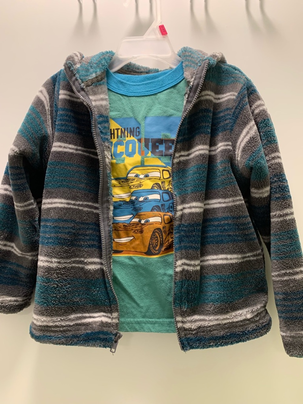 Bass Pro Shops Teal, Gray & White Striped Sherpa Hoodie and t-shirt green size 3
